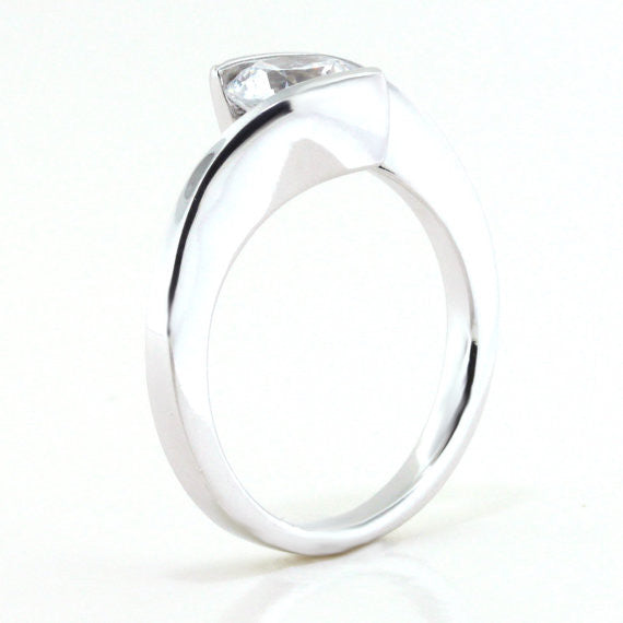 Bypass Solitaire Moissanite Engagement Ring - Solitaire Swirl - Moissanite Rings